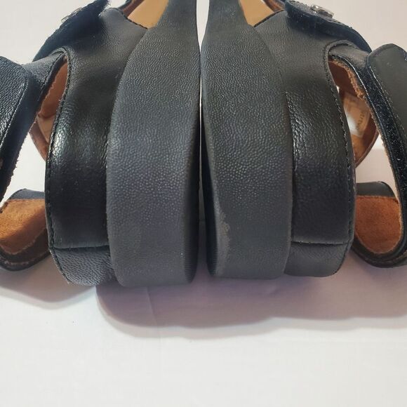 Strive Aruba II Women\'s Leather Comfort Black Sandals Size 6 New main image 7
